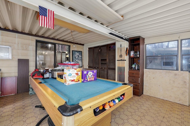 recreation room with billiards