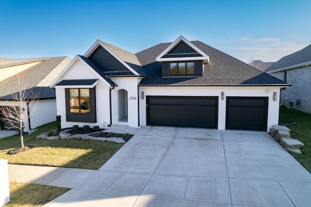 view of front of house featuring a front lawn