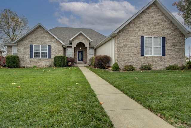 view of front of property with a front lawn