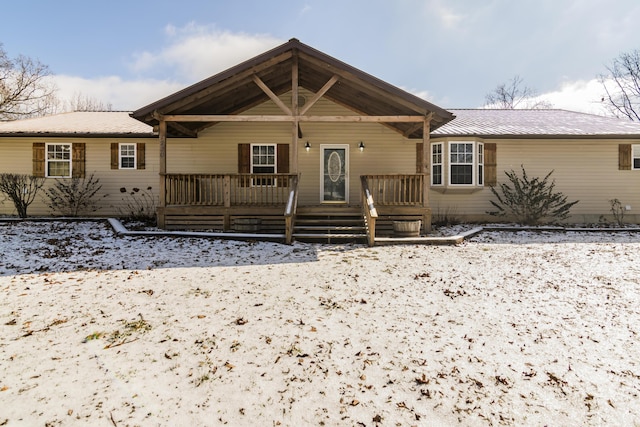 view of front of property