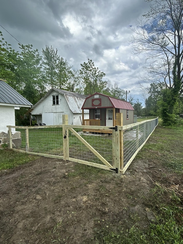 exterior space featuring an outdoor structure