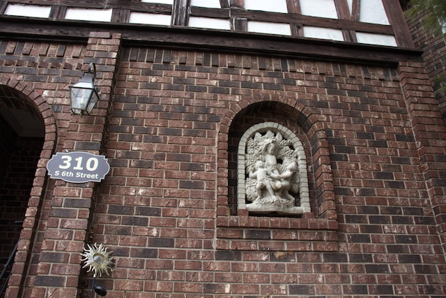 details with brick siding