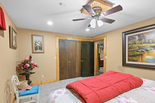 bedroom with baseboards, a ceiling fan, carpet flooring, a closet, and recessed lighting