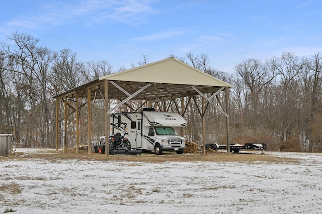 exterior space featuring a carport