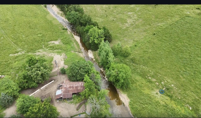 300 Roundup Ln, Bakersfield, MO 65609