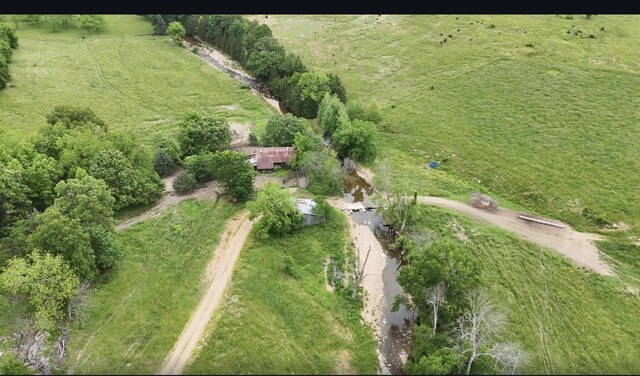 300 Roundup Ln, Bakersfield, MO 65609