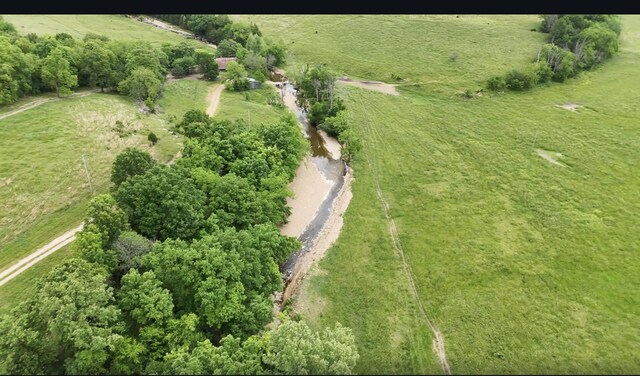 300 Roundup Ln, Bakersfield, MO 65609