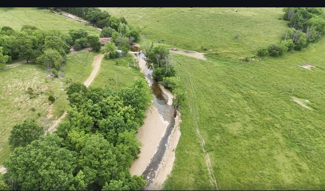 300 Roundup Ln, Bakersfield, MO 65609