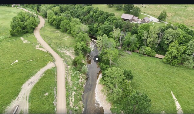 300 Roundup Ln, Bakersfield, MO 65609