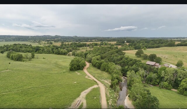 300 Roundup Ln, Bakersfield, MO 65609