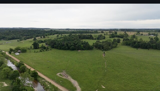 300 Roundup Ln, Bakersfield, MO 65609