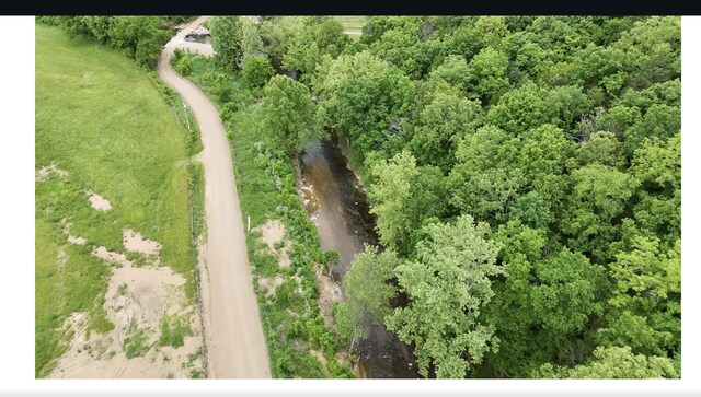 300 Roundup Ln, Bakersfield, MO 65609