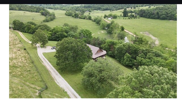 300 Roundup Ln, Bakersfield, MO 65609