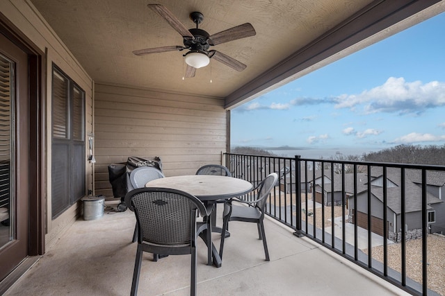 balcony with a ceiling fan