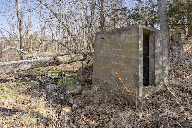 view of outbuilding