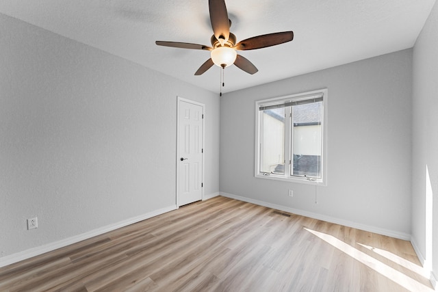 185 Eagle Pointe Dr, Branson, MO 65616 - spare room featuring light wood finished floors and ceiling fan