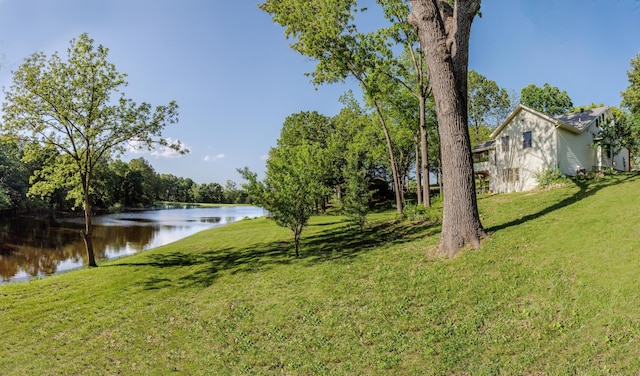 view of yard with a water view