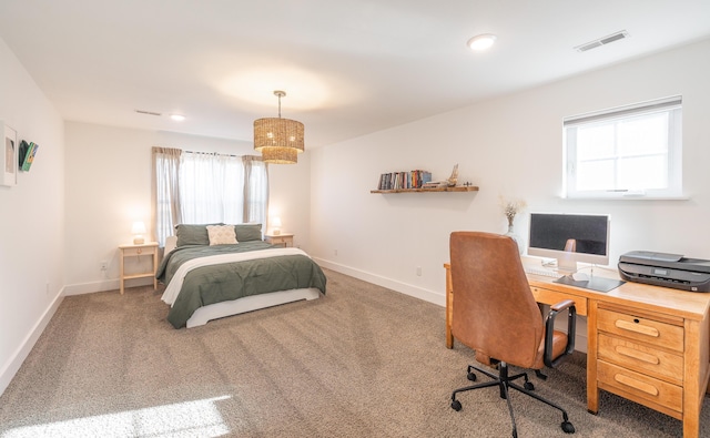 carpeted bedroom featuring baseboards, multiple windows, visible vents, and recessed lighting