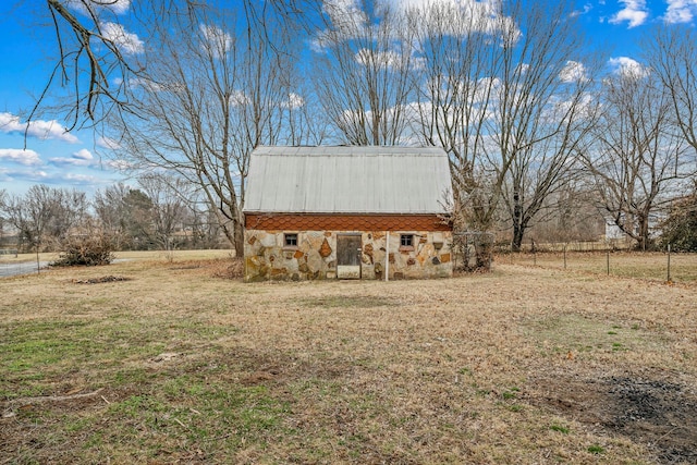 exterior space with a yard