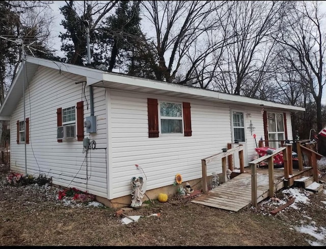 view of front facade featuring a deck