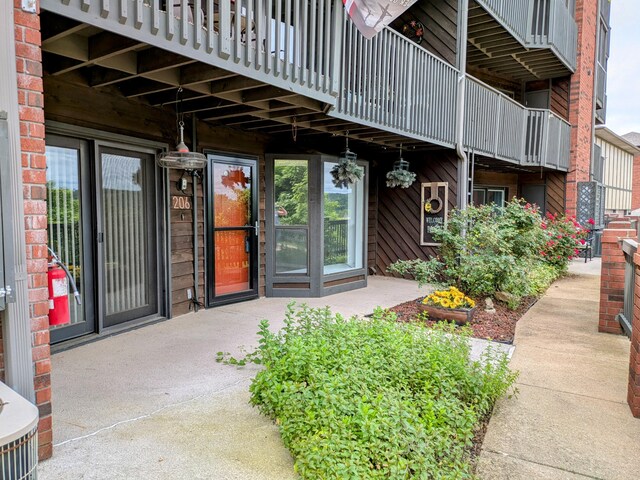 150 Sunken Forest Dr Unit 8-206, Forsyth, MO 65653 - photo 2