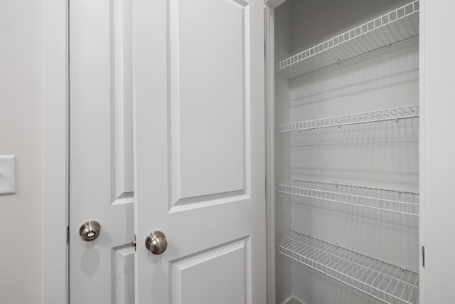 1756 Cash Dr, Mount Vernon, MO 65712 - view of closet