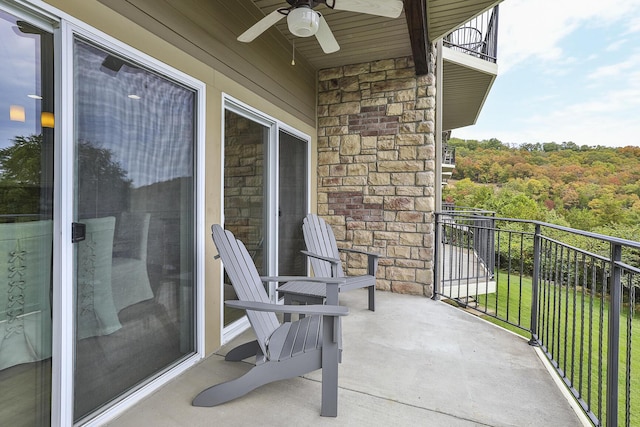 balcony with ceiling fan