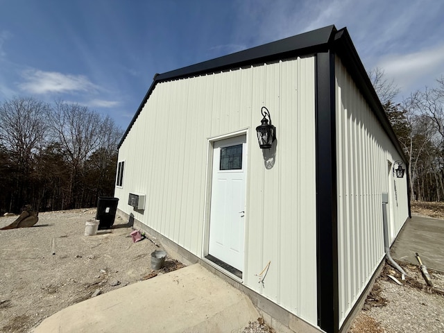 view of outbuilding featuring an outbuilding