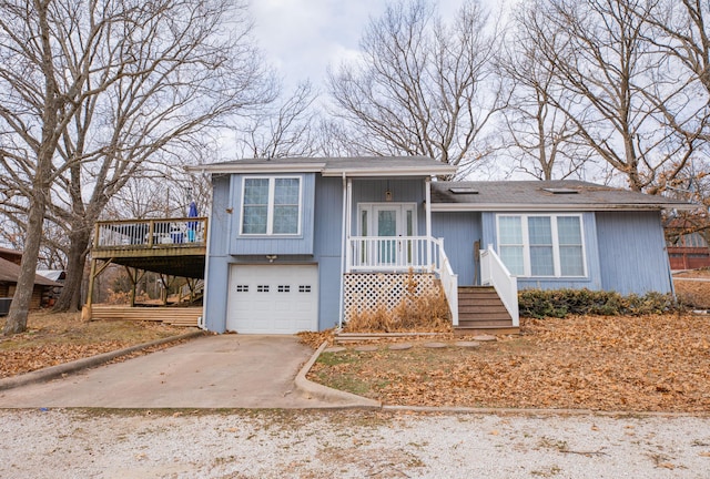 view of front facade featuring a garage and concrete driveway