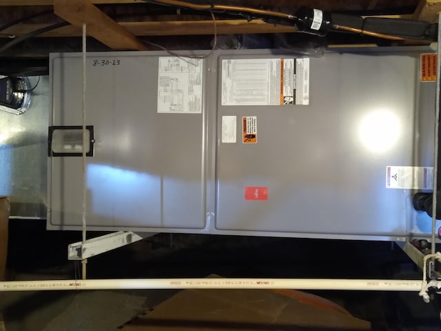 view of unfinished basement