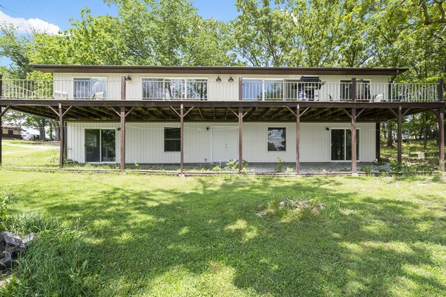 9 View Table Rock Lndg Unit 12, Branson West, MO 65737 - rear view of property with a deck and a yard