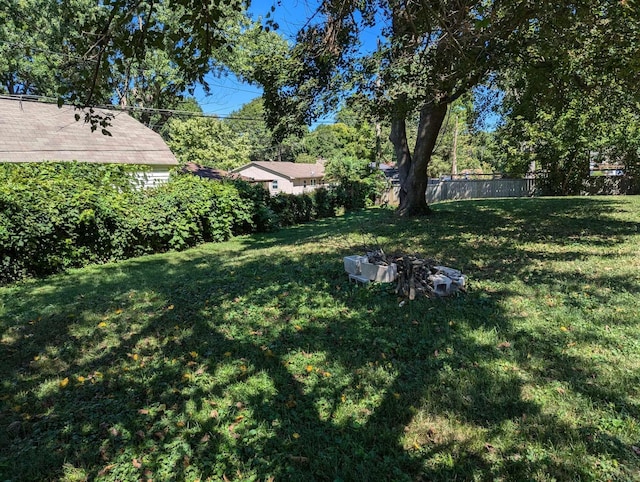 view of yard with fence