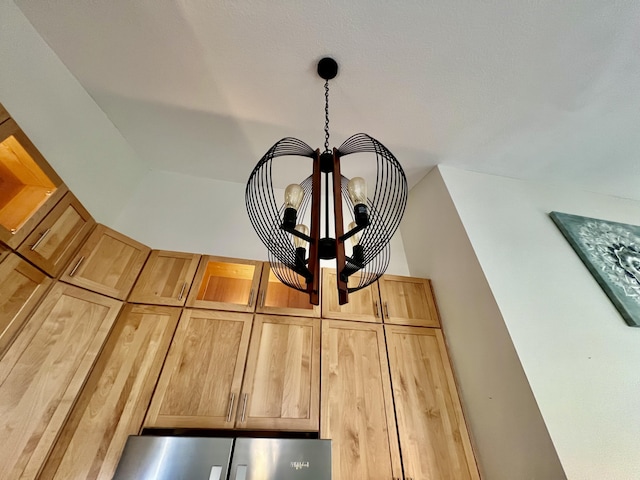 109 Lancashire Dr, Branson, MO 65616 - room details featuring an inviting chandelier