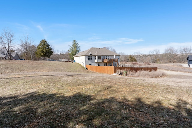 view of yard featuring fence