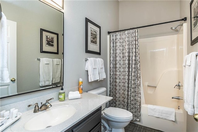 full bath featuring toilet, shower / bathtub combination with curtain, and vanity