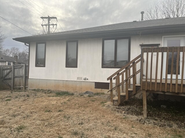 3494 S Christy Ct, Springfield, MO 65807 - view of side of property featuring a shingled roof