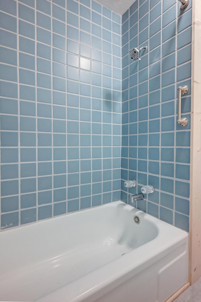 full bathroom featuring shower / bathing tub combination