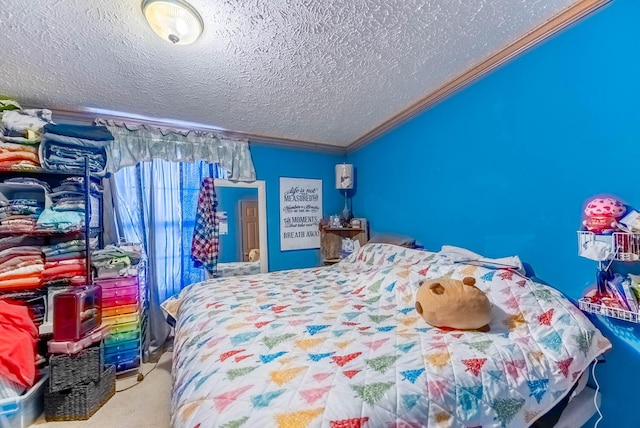 bedroom with carpet flooring, a textured ceiling, and crown molding