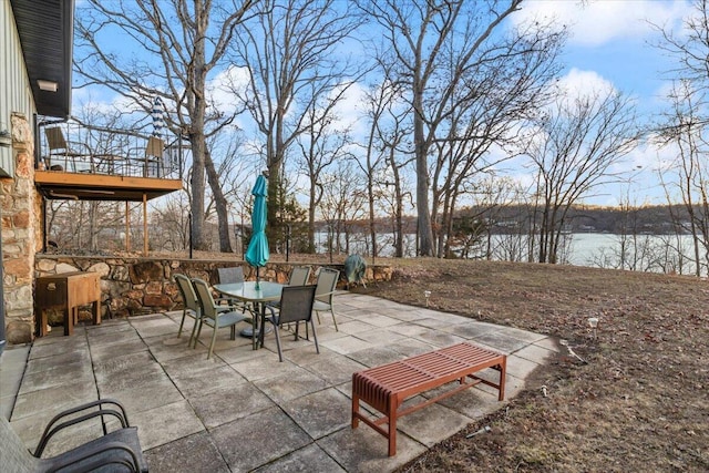 view of patio with outdoor dining space