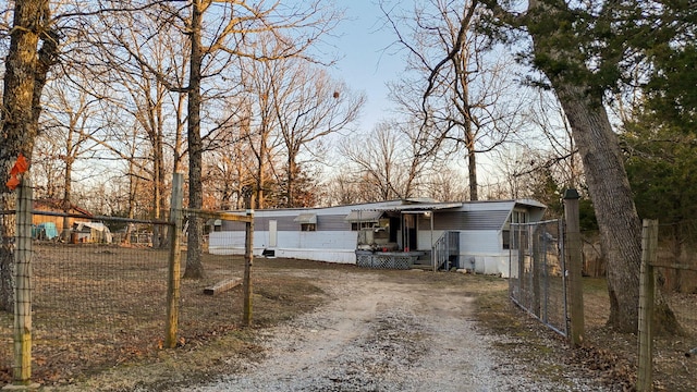 Listing photo 2 for 1606 E Farm Road 28, Fair Grove MO 65648