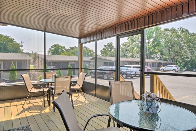 view of sunroom / solarium