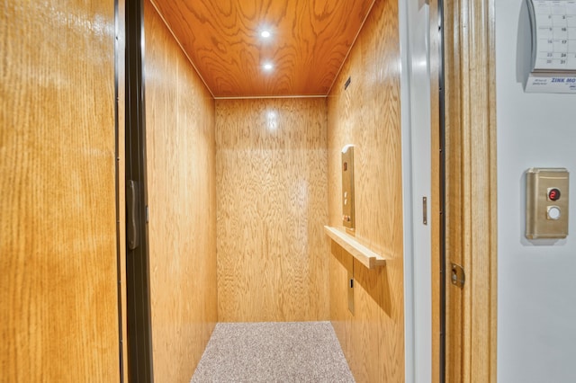 room details with recessed lighting and elevator