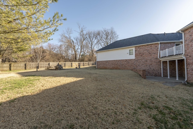 view of yard featuring a fenced backyard and a patio area