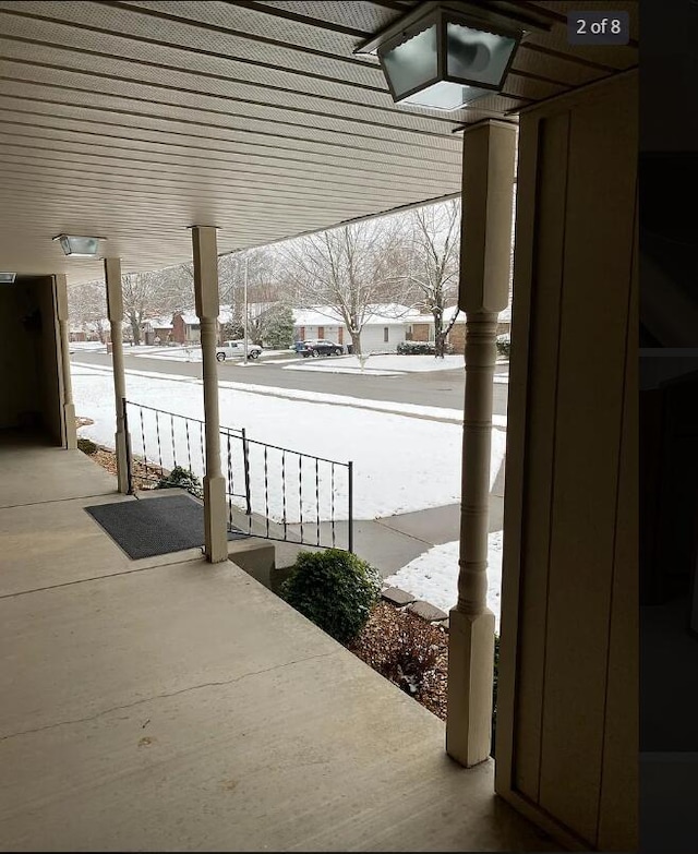 view of patio / terrace with covered porch