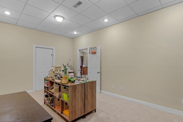 home office with visible vents, light carpet, a drop ceiling, recessed lighting, and baseboards