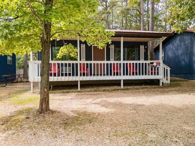 view of front of property