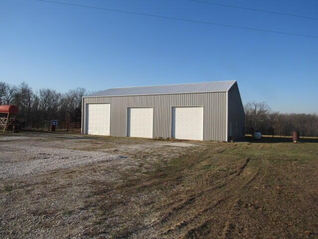 view of detached garage