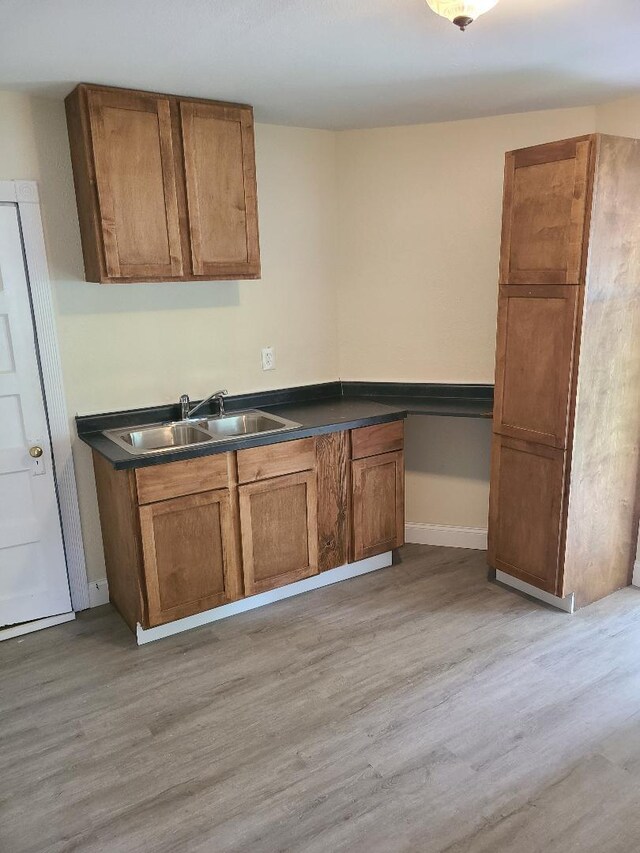 1711 N Washington Ave, Springfield, MO 65803 - photo 11