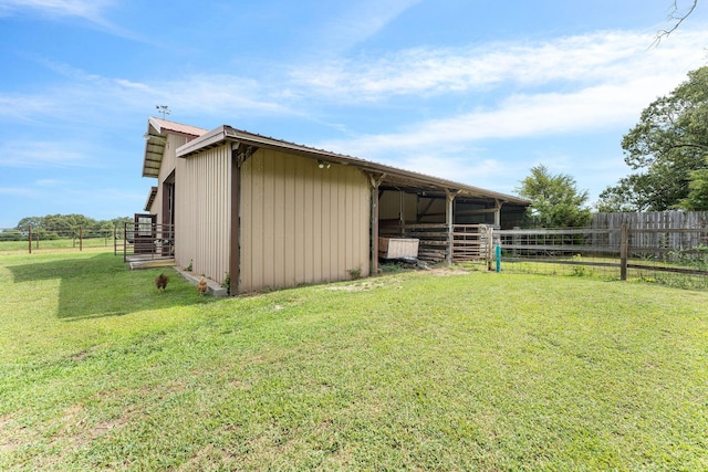 view of outdoor structure featuring an exterior structure and an outdoor structure