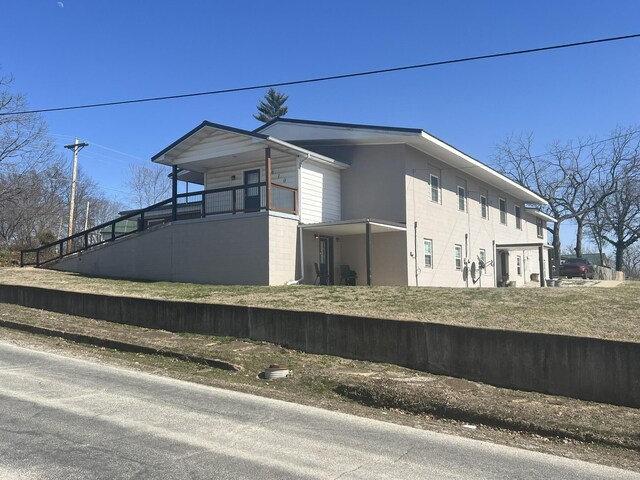 610 N Center St, Willow Springs, MO 65793 - view of side of property